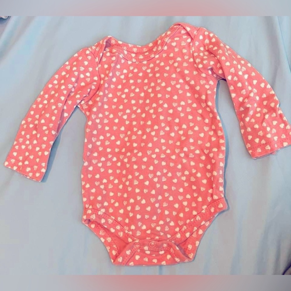 Luvable Friends Hearts 💕 Onesie